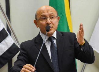 Marcos Papa garante fomento à Cultura e ao Esporte e reduz ‘carta branca’