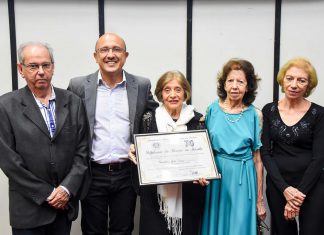 Marcos Papa homenageia Academia Ribeirão-pretana de Letras pelo aniversário de 70 anos