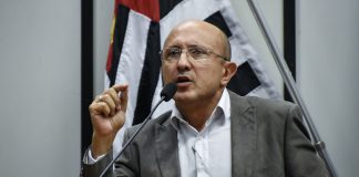 Papa exige providências para comércio ilegal em terminais de ônibus