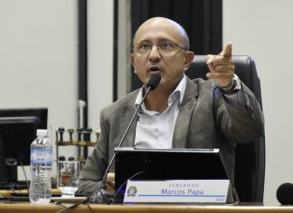 Papa defende exoneração do ministro do Meio Ambiente