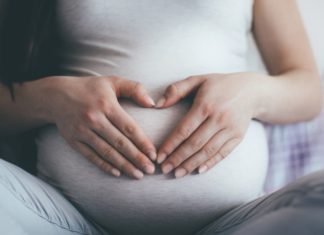 Aprovados projetos de Lei de Doulas e de Casas de Parto