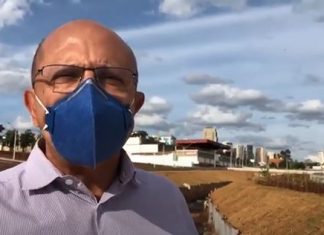 Papa critica inauguração de obra inacabada: cadê a ciclovia?