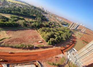 Abertura de avenida no Olhos d’Água: Papa comemora início das obras