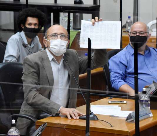 Após resposta cortada, Papa ameaça devassar Coderp com CPI