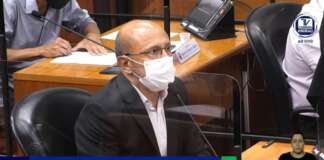 Papa ‘aplaude’ prorrogação de uso de máscara