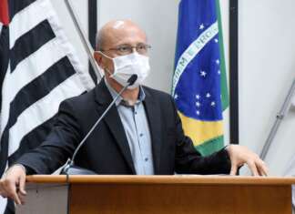 Contra reajuste, Papa aciona TJ e mobiliza Câmara