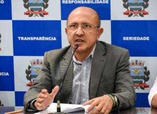 Papa é reconduzido à presidência da Transparência