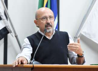 Com ressalvas, Papa aprova propaganda em ônibus