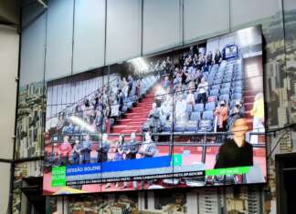 NOITE DE LUZ MEMORÁVEL