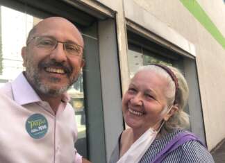 DONA JANDIRA APOIA PAPA