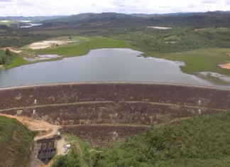 Barragem de rejeitos radioativos entra em situação de emergência