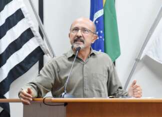 Papa é contra novo cargo comissionado na Câmara