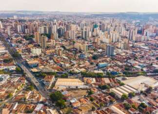 Abaixo-assinado: Prefeitura no Centro!